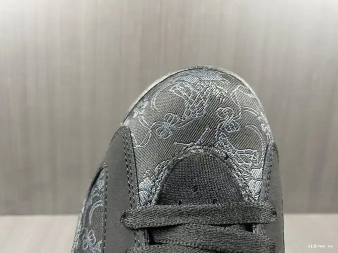 Cheap DB9818-001 SD (W) Triple Black Retro Jordan 6 0511